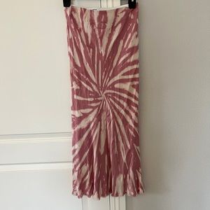 Beautiful, rose color and cream long skirt with fringe hem. Size Small